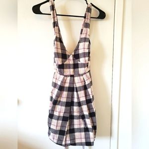 Plaid mid-length cotton dress Black, White, Red, Blue size small